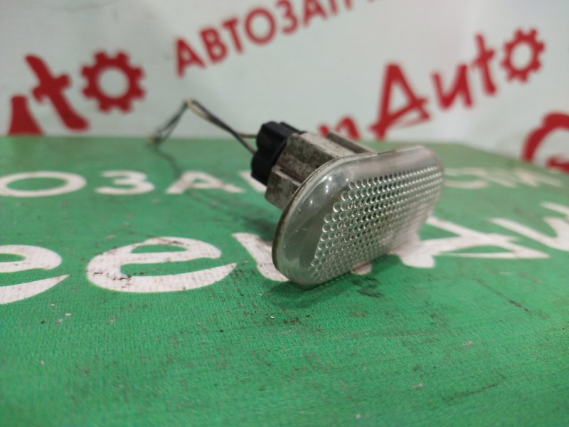 Повторитель поворота в крыло, 300 рублей, Красноярск