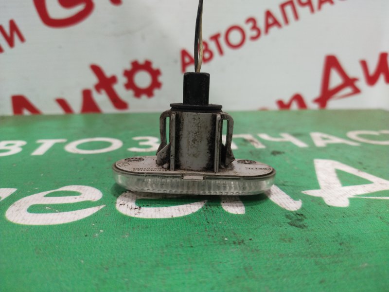 Повторитель поворота в крыло, 300 рублей, Красноярск