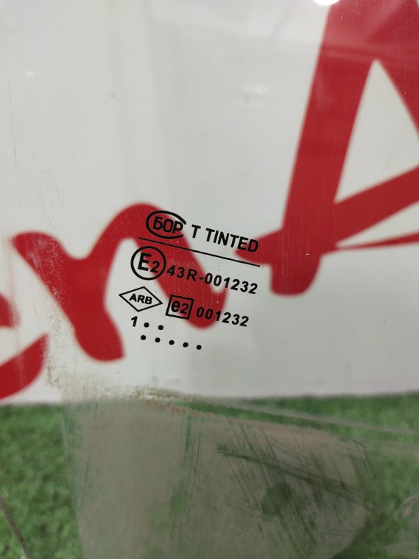 Стекло боковое, 1000 рублей, Красноярск