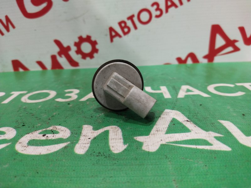 Патрон лампы, 500 рублей, Красноярск