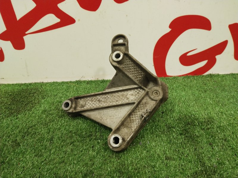 Кронштейн КПП, 500 рублей, Красноярск