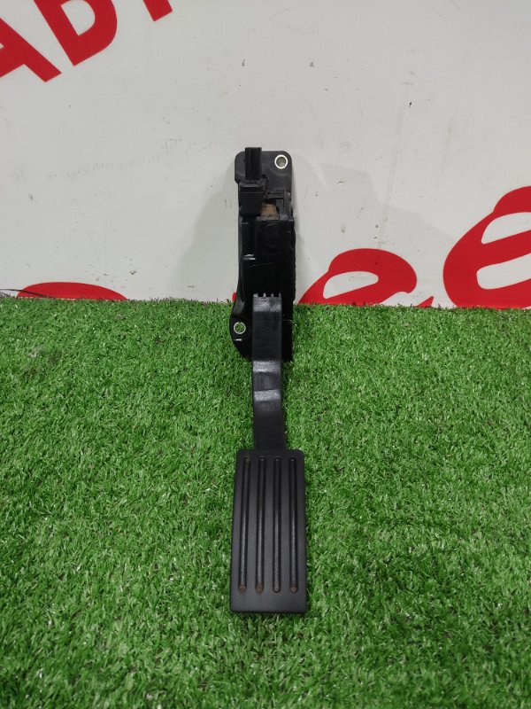 Педаль газа, 1000 рублей, Красноярск