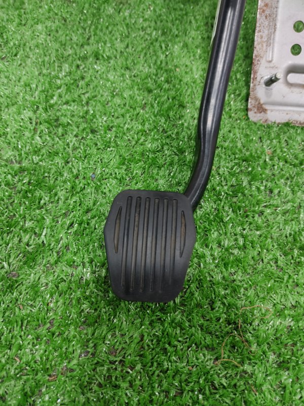 Педаль тормоза, 800 рублей, Красноярск