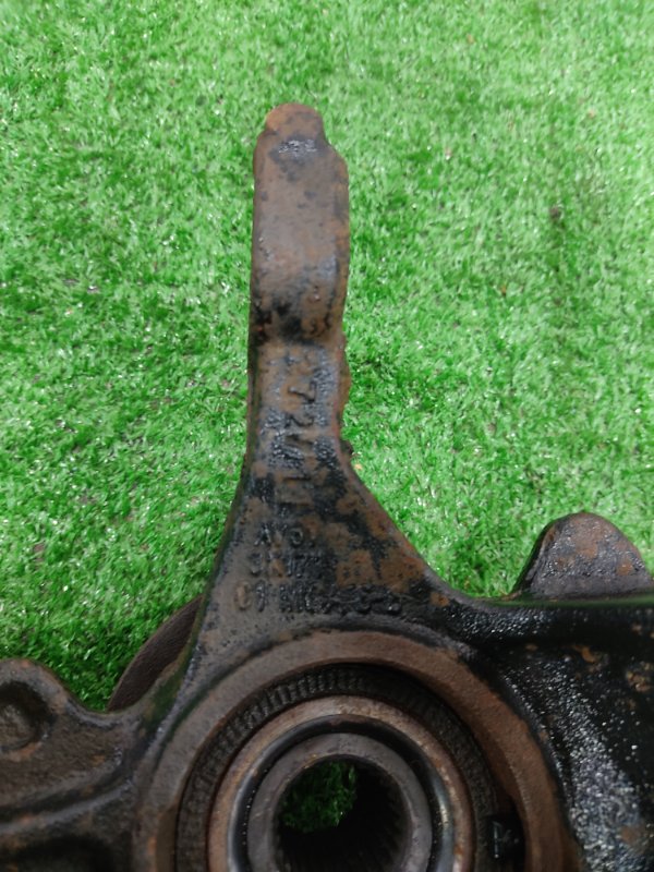 Кулак поворотный, 1500 рублей, Красноярск