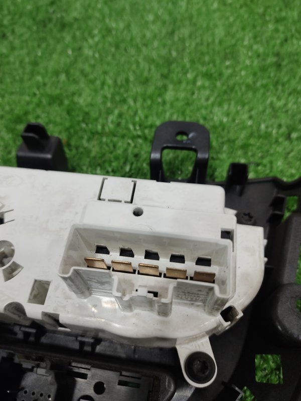 Блок управления климат-контролем, 2000 рублей, Красноярск