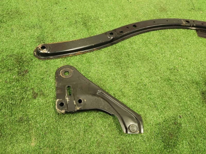 Крепление балки подвески, 1000 рублей, Красноярск