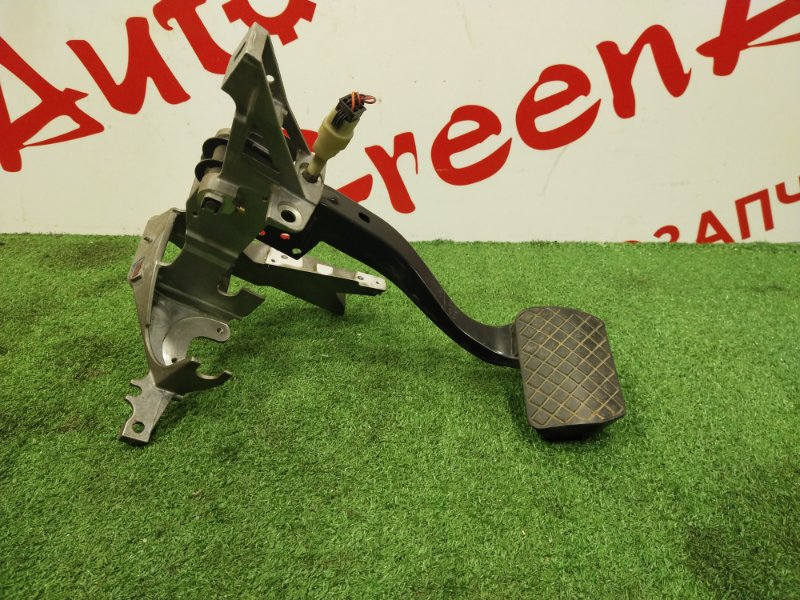 Педаль тормоза, 500 рублей, Красноярск