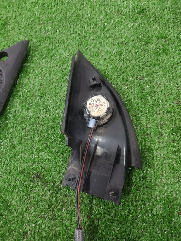 Накладка крепления зеркала, 500 рублей, Красноярск