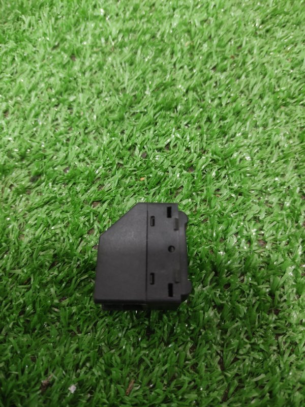 Кнопка стеклоподъемника, 200 рублей, Красноярск