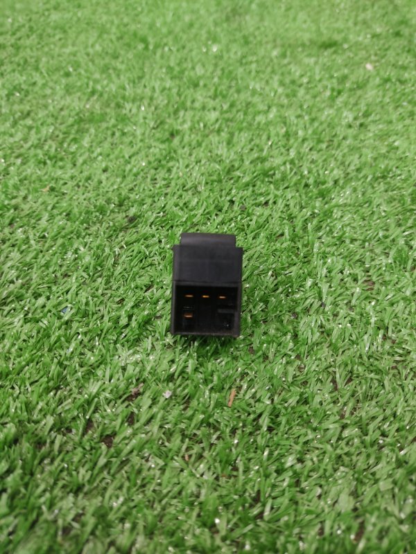 Кнопка стеклоподъемника, 200 рублей, Красноярск