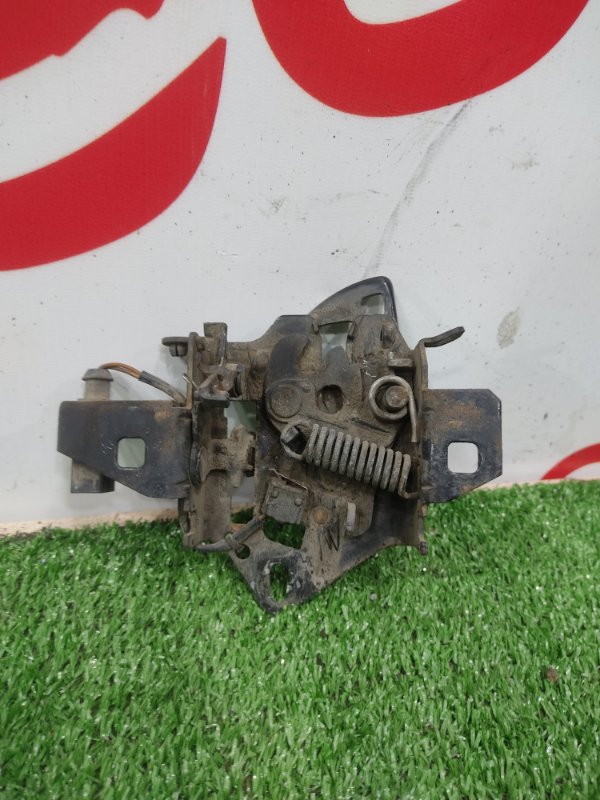 Замок капота, 1500 рублей, Красноярск