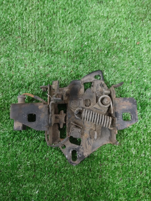 Замок капота, 1500 рублей, Красноярск