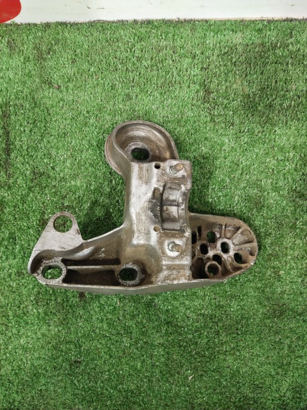 Кронштейн двигателя, 1000 рублей, Красноярск