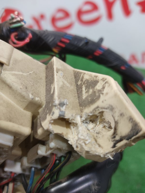 Блок предохранителей салонный, 500 рублей, Красноярск