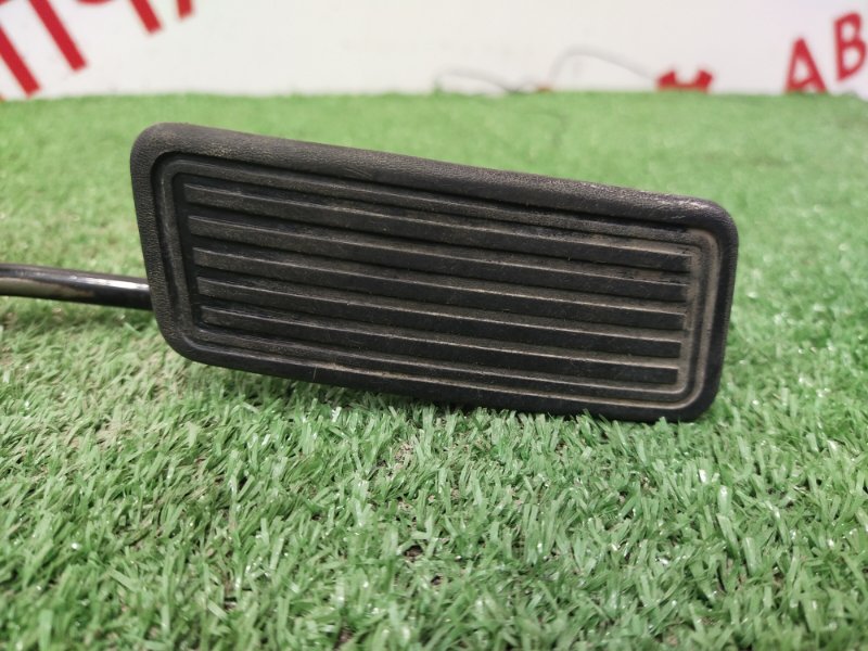 Педаль газа, 200 рублей, Красноярск