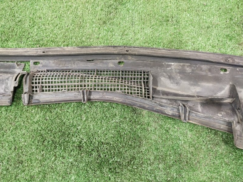 Решетка под лобовое стекло, 200 рублей, Красноярск