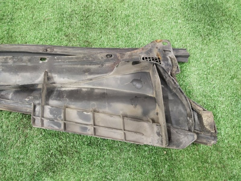 Решетка под лобовое стекло, 200 рублей, Красноярск