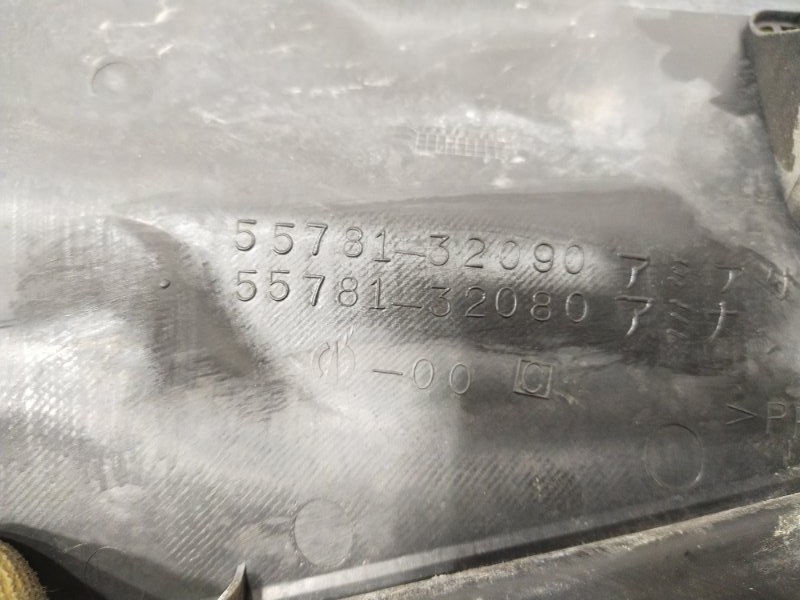 Решетка под лобовое стекло, 200 рублей, Красноярск