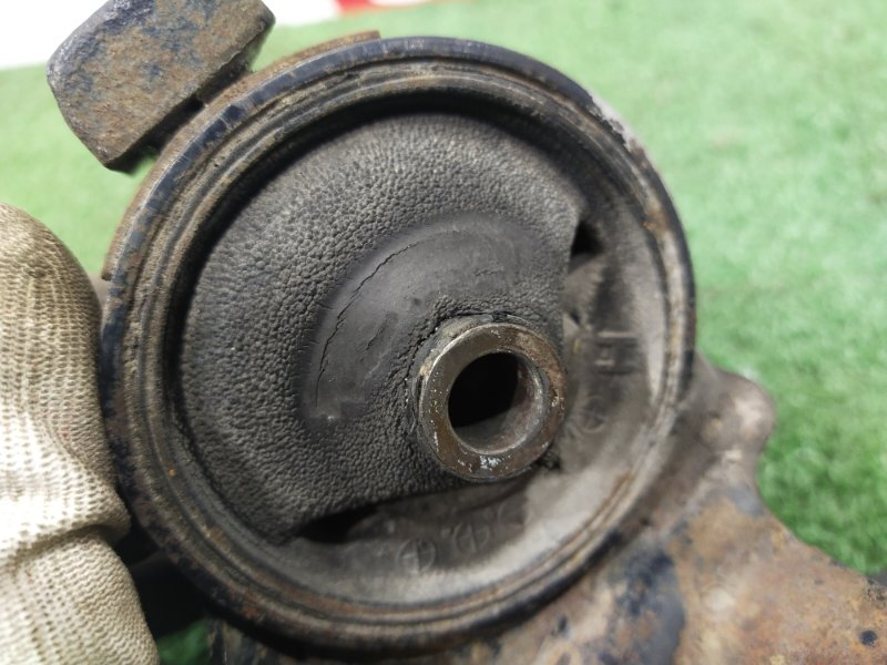 Подушка двигателя, 1000 рублей, Красноярск