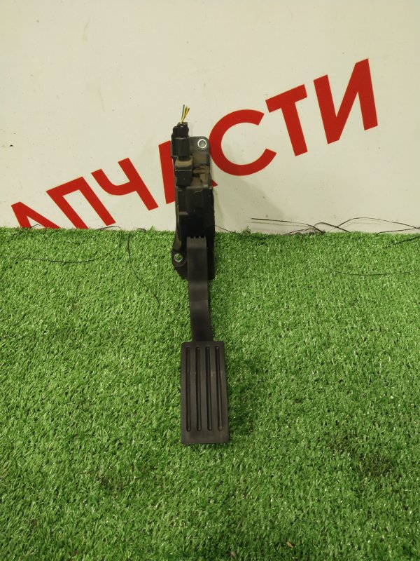 Педаль газа, 1000 рублей, Красноярск