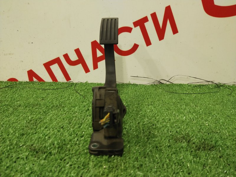 Педаль газа, 1000 рублей, Красноярск