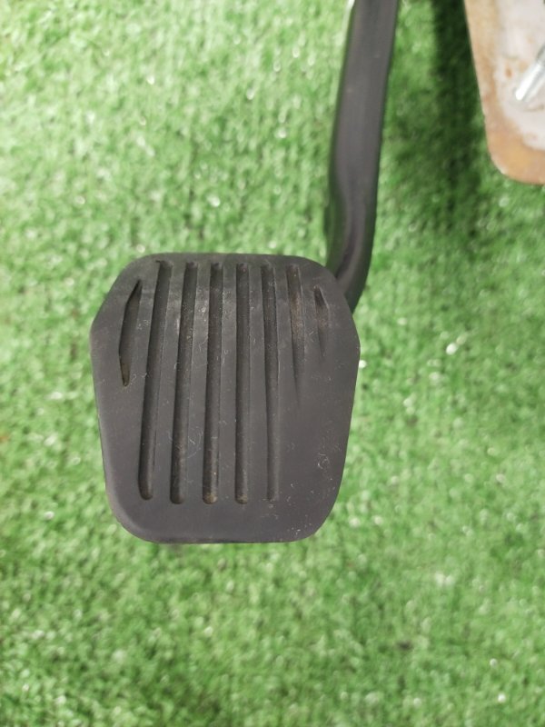 Педаль тормоза, 800 рублей, Красноярск