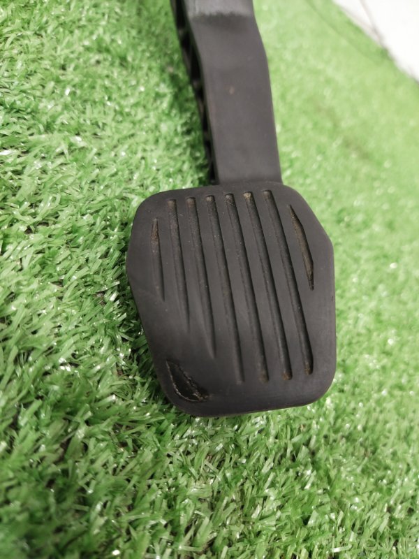 Педаль сцепления, 1000 рублей, Красноярск