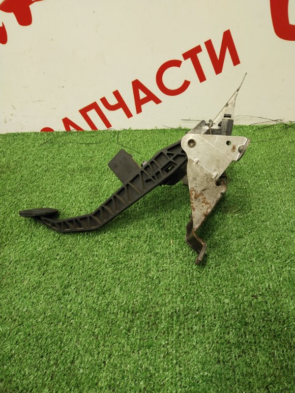 Педаль сцепления, 1000 рублей, Красноярск