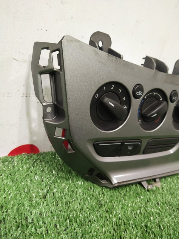 Блок управления климат-контролем, 2000 рублей, Красноярск