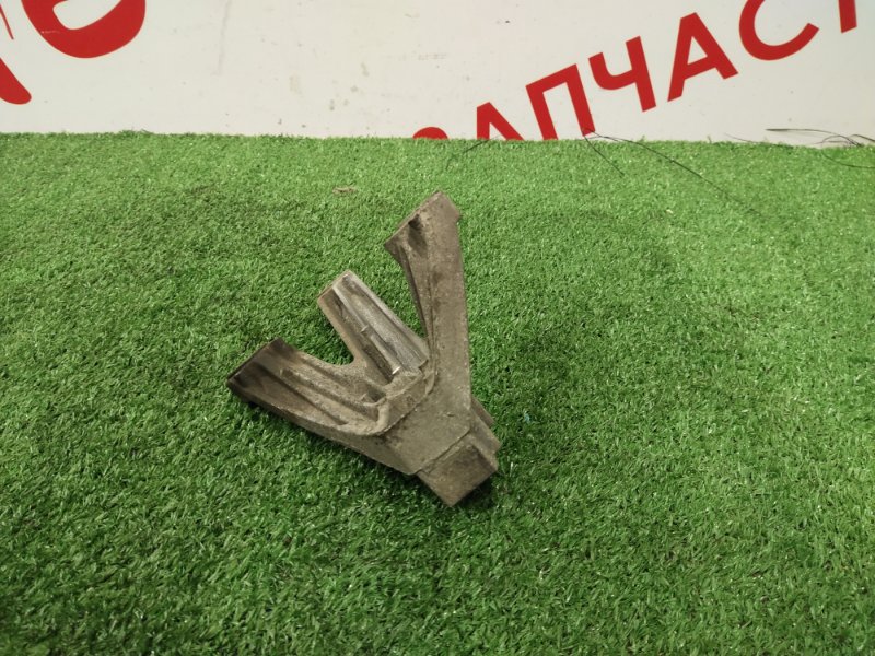 Кронштейн КПП, 1000 рублей, Красноярск