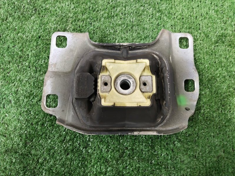 Подушка двигателя, 800 рублей, Красноярск