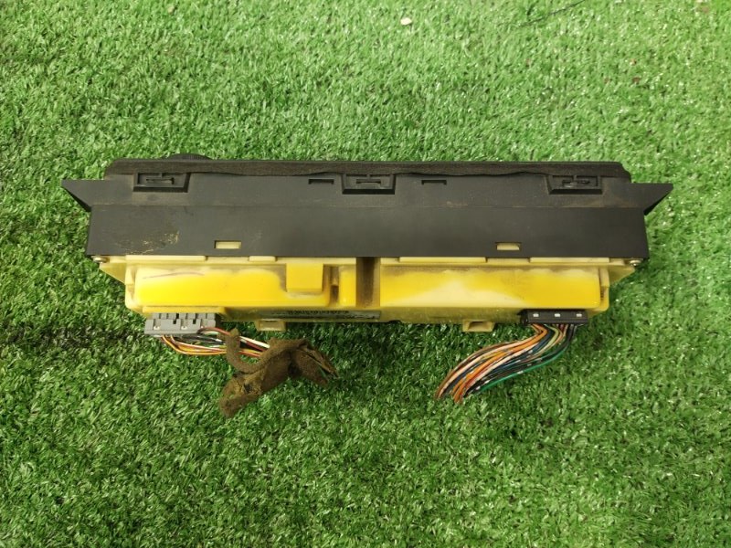 Блок управления климат-контролем, 1000 рублей, Красноярск