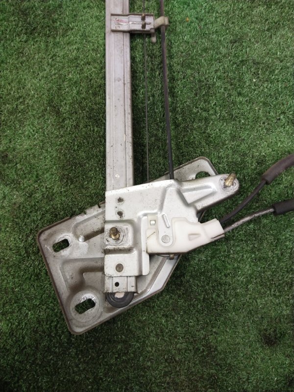 Стеклоподъемник, 1000 рублей, Красноярск