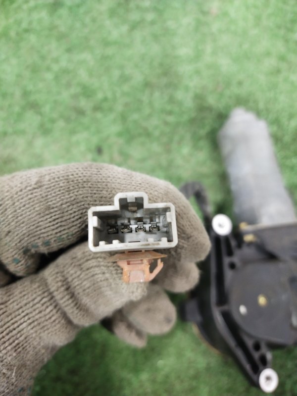 Стеклоподъемник, 1000 рублей, Красноярск