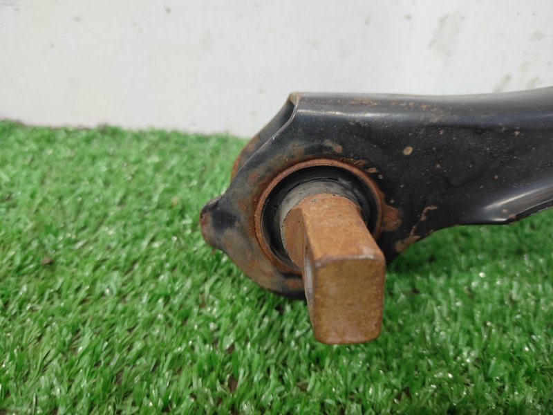 Рычаг подвески верхний, 500 рублей, Красноярск