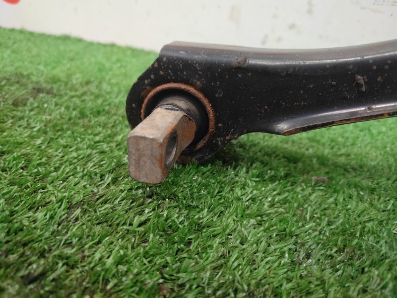 Рычаг подвески верхний, 500 рублей, Красноярск