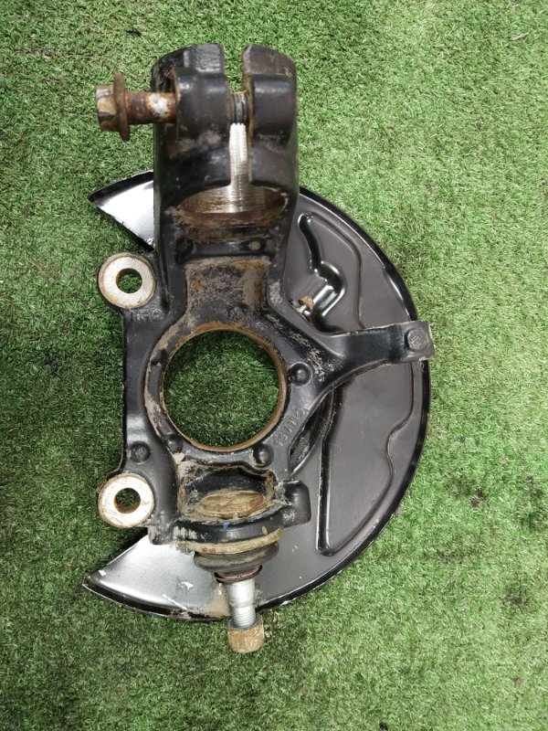 Кулак поворотный, 5000 рублей, Красноярск