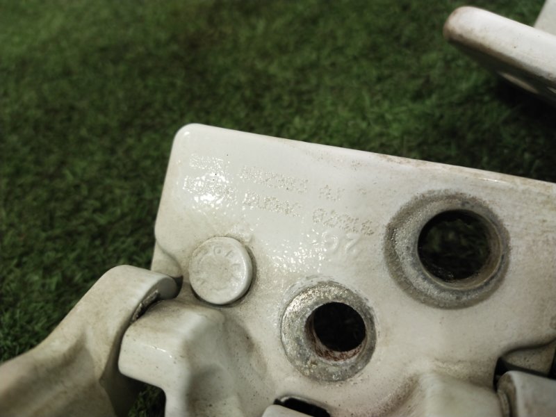 Петля двери багажника, 5000 рублей, Красноярск