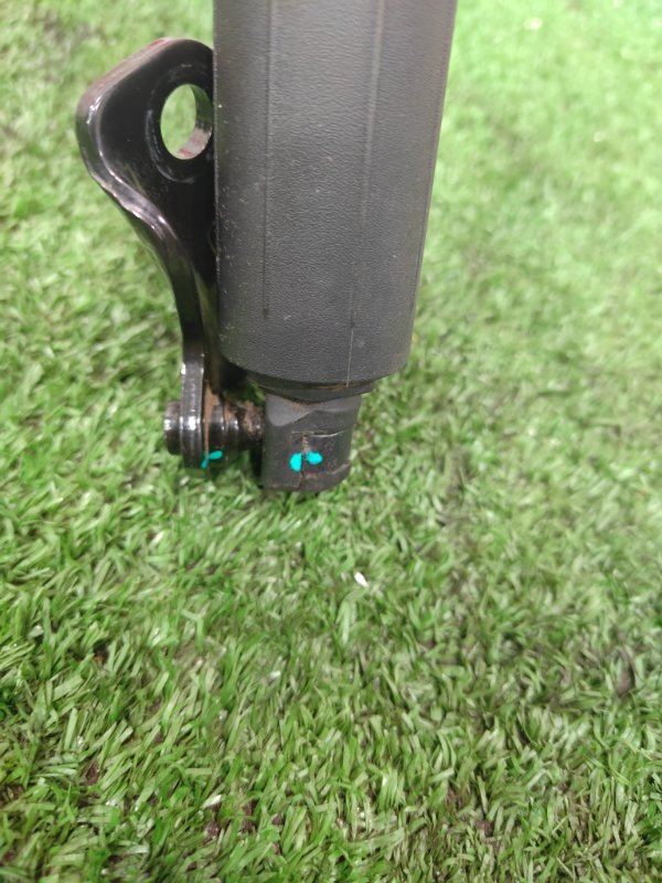 Амортизатор двери багажника, 10000 рублей, Красноярск