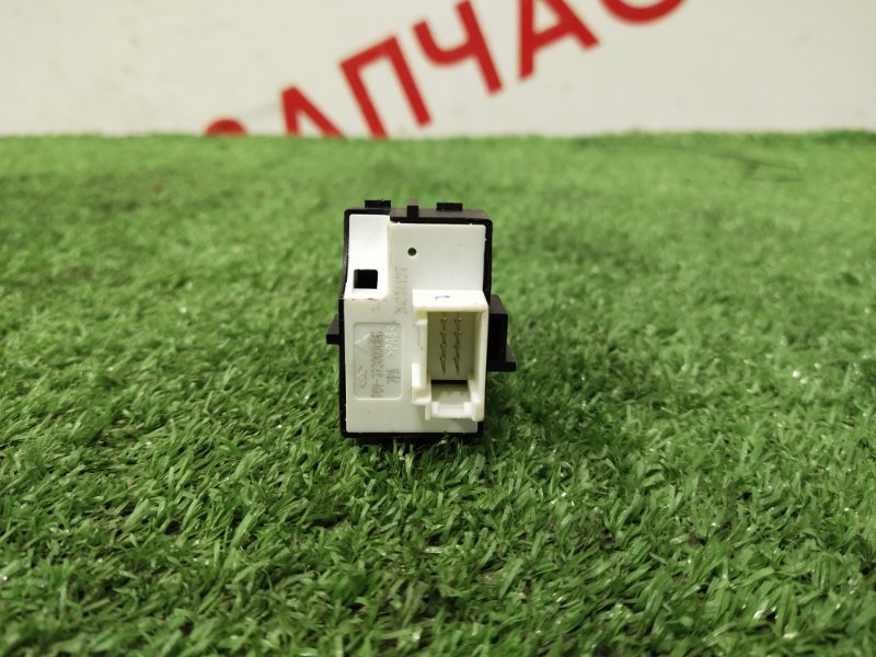 Кнопка стояночного тормоза, 1000 рублей, Красноярск