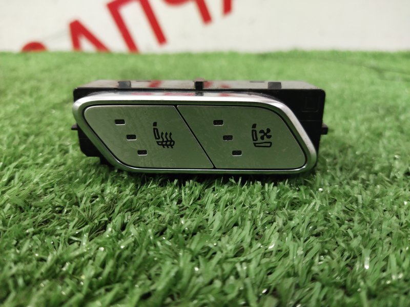 Кнопка обогрева сидений, 900 рублей, Красноярск