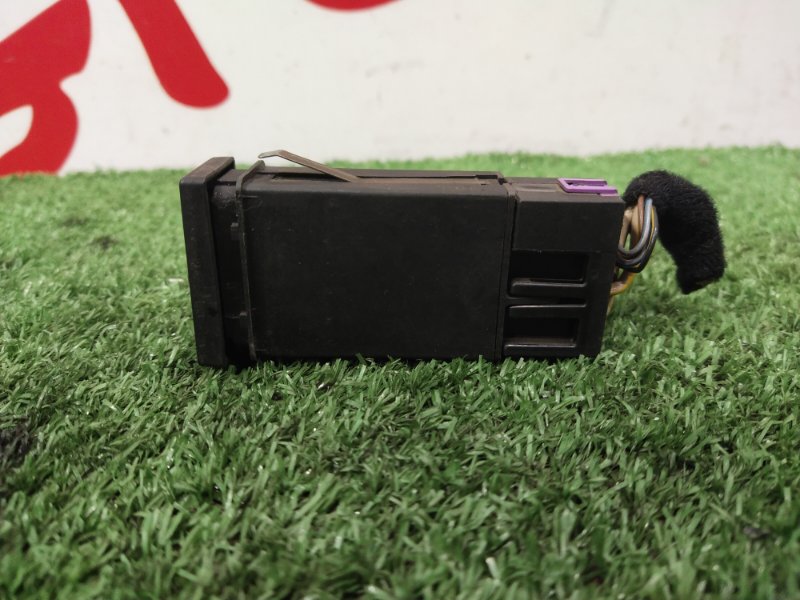 Кнопка обогрева заднего стекла, 500 рублей, Красноярск