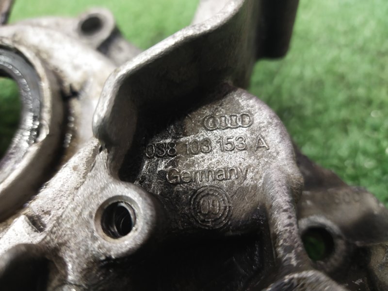 Лобовина двигателя, 500 рублей, Красноярск