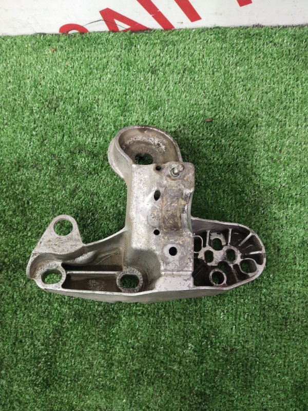 Кронштейн двигателя, 1000 рублей, Красноярск