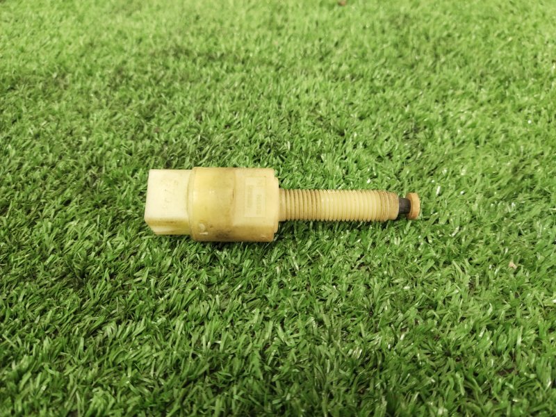 Концевик педали тормоза, 500 рублей, Красноярск