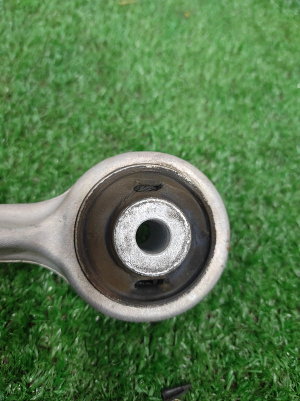 Рычаг подвески верхний, 500 рублей, Красноярск