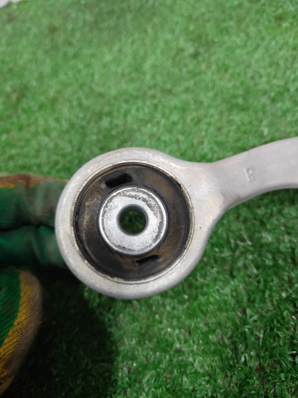 Рычаг подвески верхний, 500 рублей, Красноярск