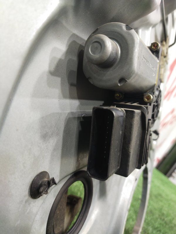 Стеклоподъемник, 2000 рублей, Красноярск