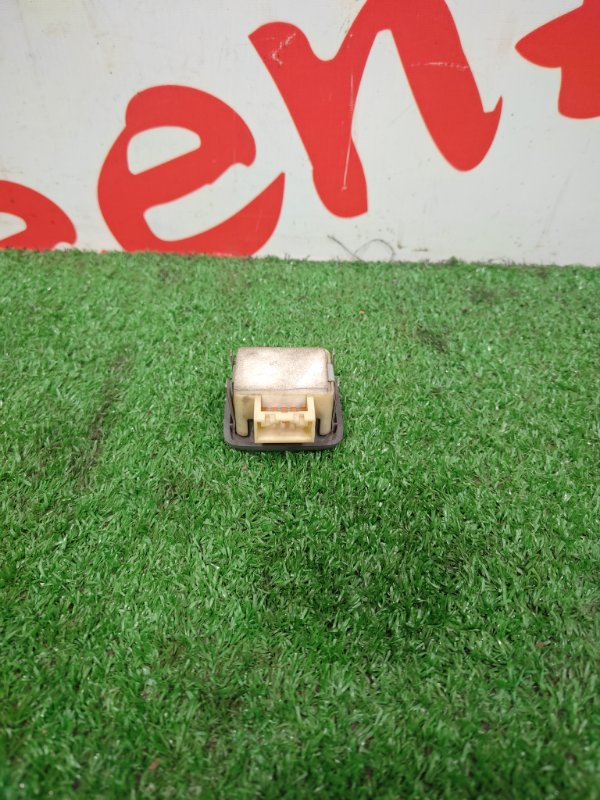 Кнопка стеклоподъемника, 200 рублей, Красноярск