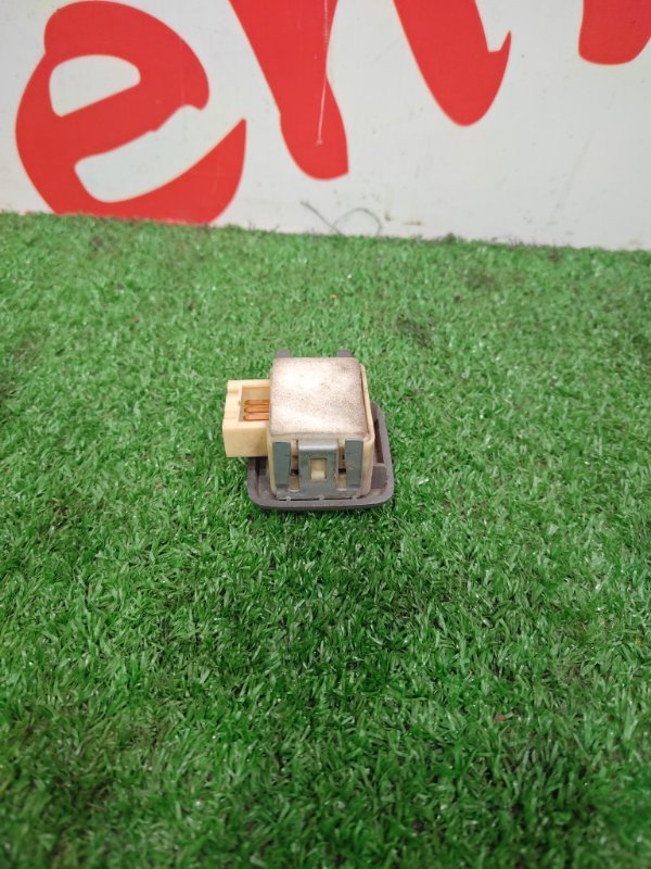 Кнопка стеклоподъемника, 200 рублей, Красноярск